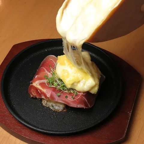 東京｜ラクレットチーズをランチで堪能できるお店